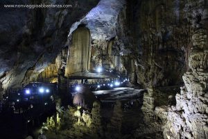 Scopri di più sull'articolo Phong Nha-Ke Bang, come organizzare il viaggio nelle spettacolari grotte del Vietnam centrale
