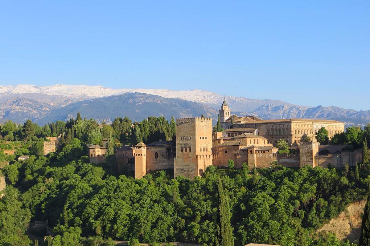 Al momento stai visualizzando Granada – visitare l’Alhambra, magnifico complesso di arte moresca in Spagna