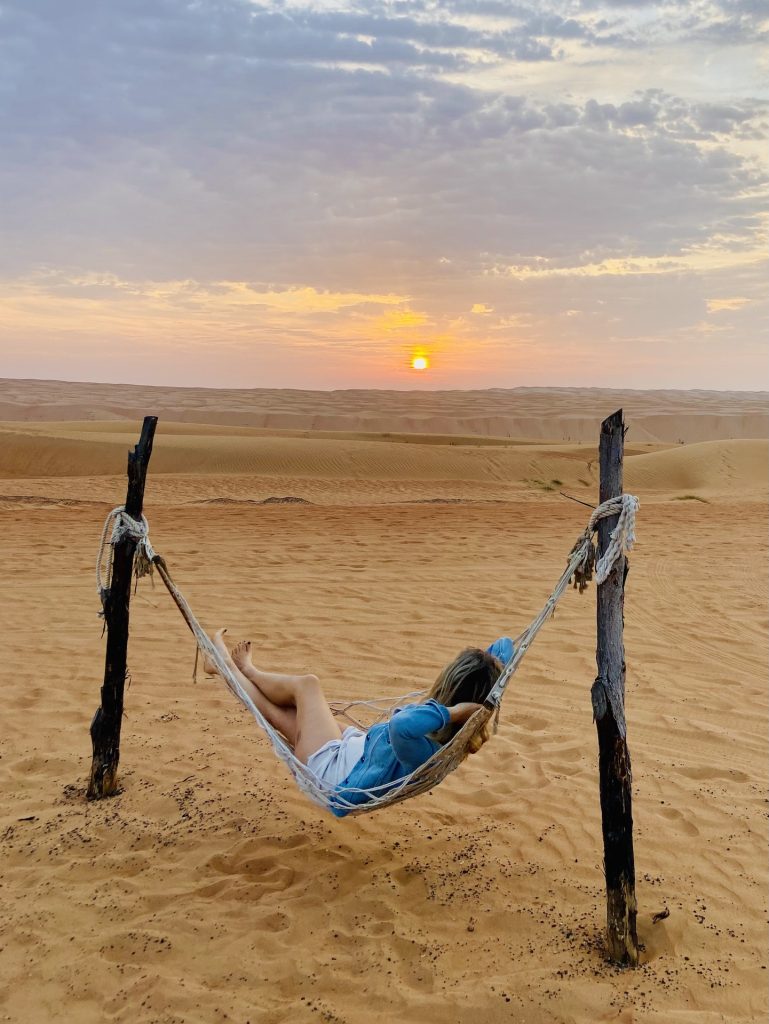 Viaggio in Oman fai da te alba nel deserto